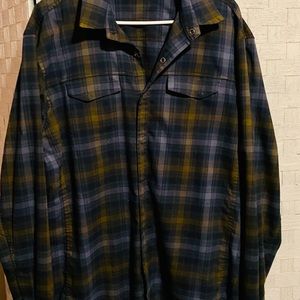 NWOT. ARC’TERYX XL MEN’S Shirt